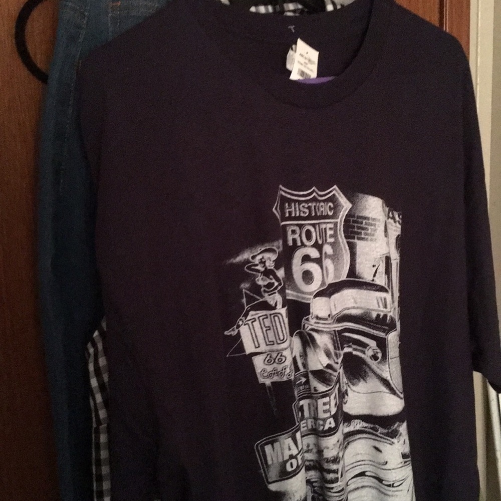 Tee shirt